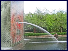 Millennium Park 54 - Crown Fountain